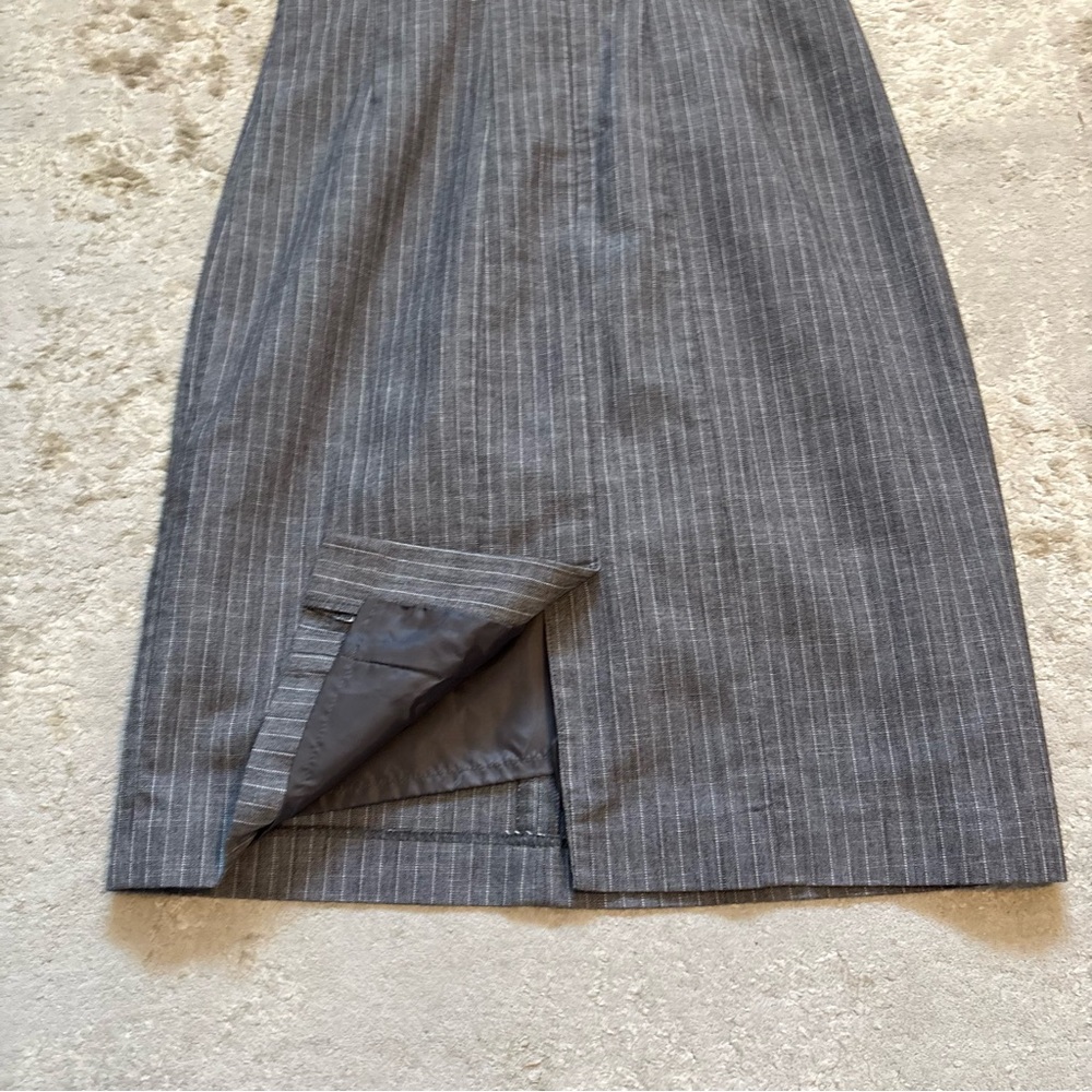 Suzy Shier Grey Pleated Bodice V Neck Pin Stripe Fitted Dress Size Small - Picture 12 of 12